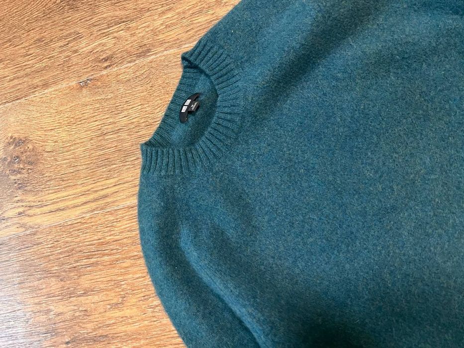 Вовняний светр Uniqlo