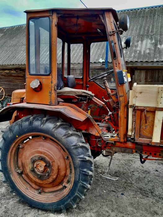 Продам трактор т16 в гарному. Кого цікавить дзвоніть,розповім деталі.