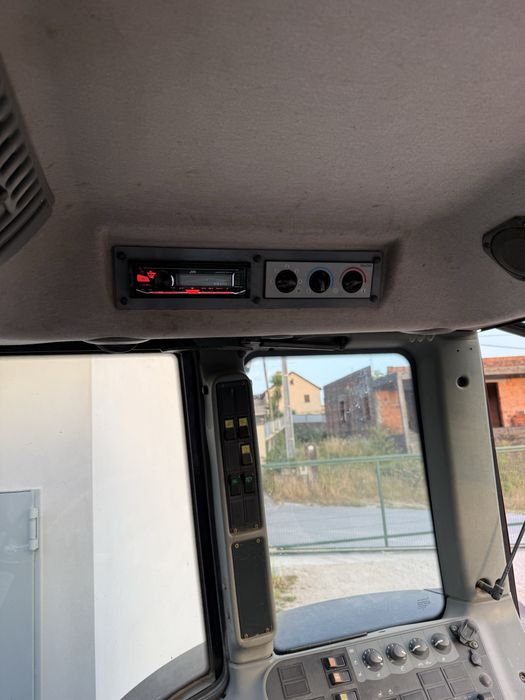 Valtra N92 com carregador MX