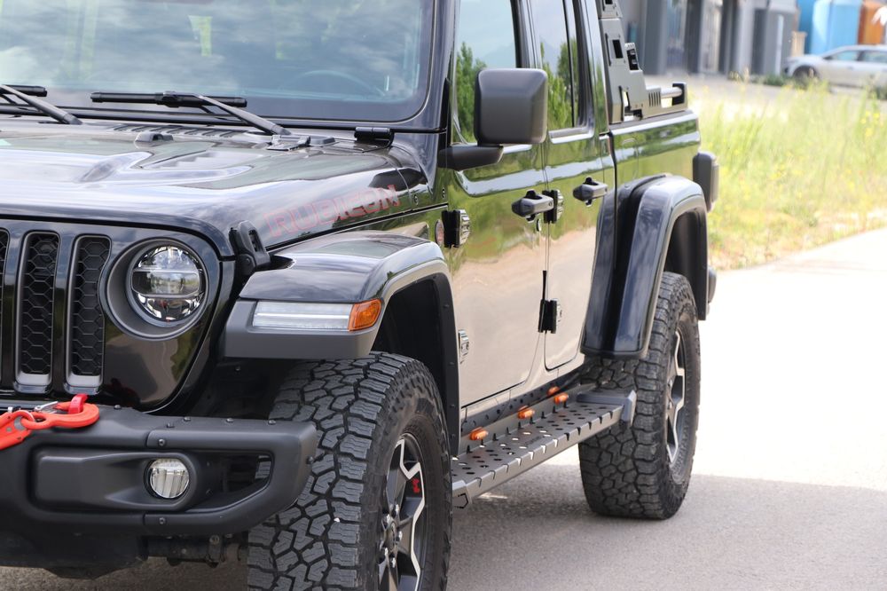 Stopnie boczne progi model Z Jeep Gladiator