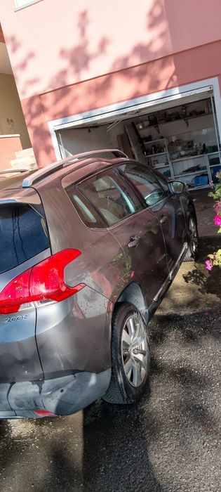 Peugeot 2008 BLUE-HDI