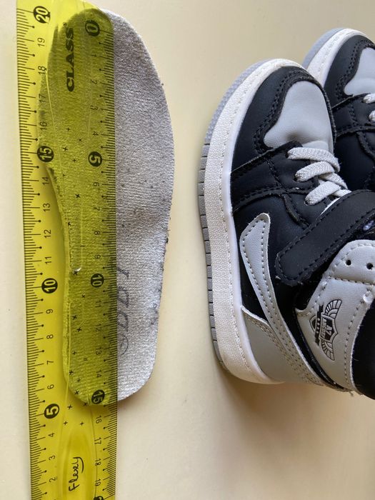 Кросівки легенькі та класнючі) по устілці 15 см