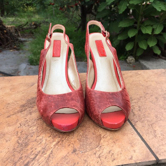 Туфлі, босоніжки р.35