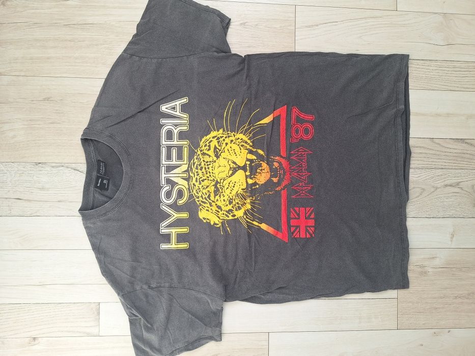 Koszulka, marki Bershka, rozmiar M, Def Leppard