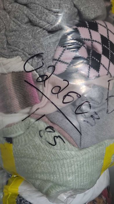 Секонд хенд кофти 45 грн. розпродаж дешево