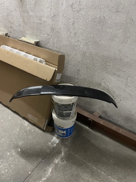 Aleron/spoiler peugeot 208