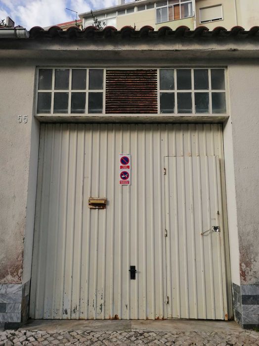 Arrendo a garagem/armazém/arrecadação