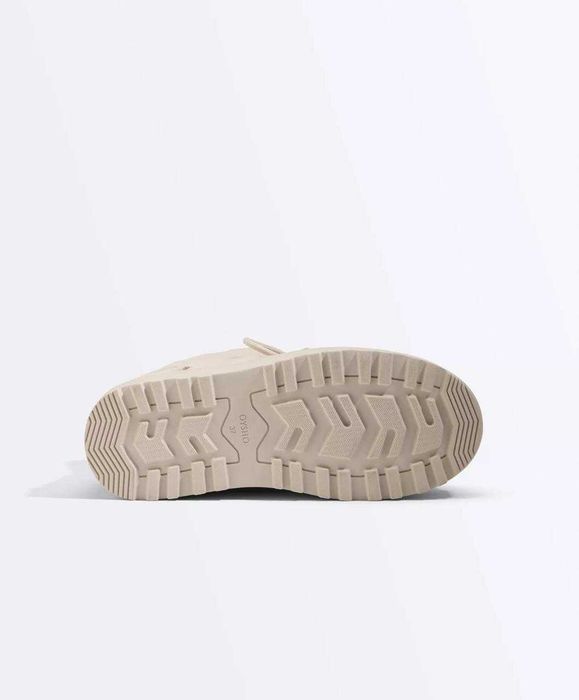 Жіночі зимові ботинки OYSHO, бежеві, утеплені, EU 38 / Зима