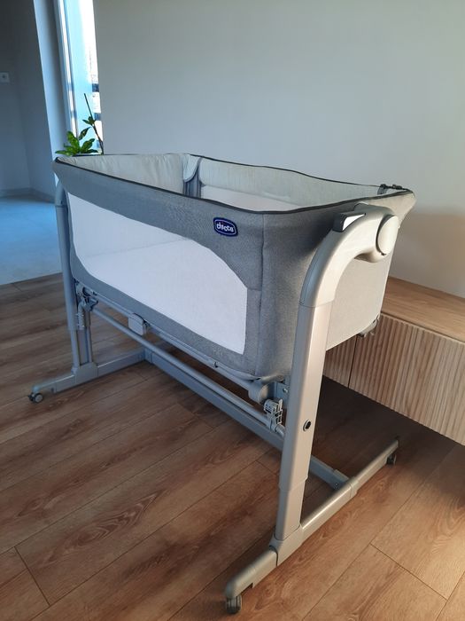 Łóżeczko dostawne Chicco Next2Me Magic Cool Grey