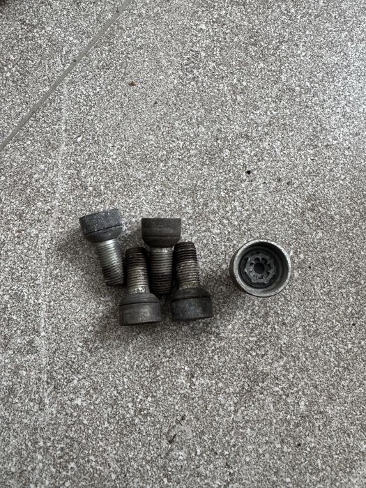 Секретки passat golf caddy skoda octavia болти