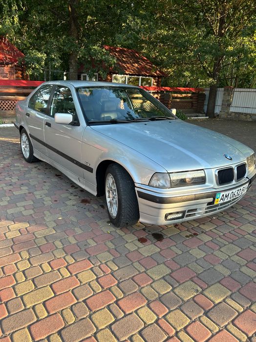 Продам BMW e36 1.8 1997рік