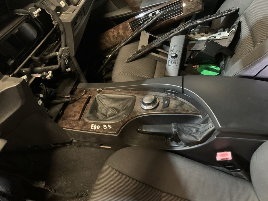 Consola central apoio de braço BMW E60 serie5