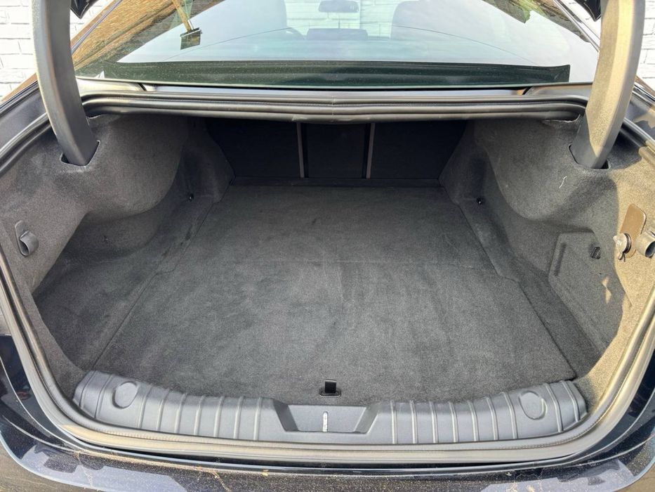 Jaguar XF-35t AWD Car Invest Ukraine Лізинг