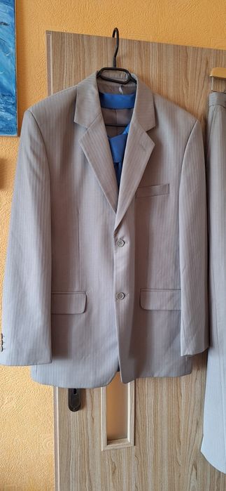 Garnitur męski 52L +krawat