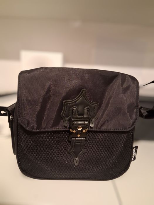 Trapstar Black Shoulder Bag | Drill, swag, drip, streetwear.
