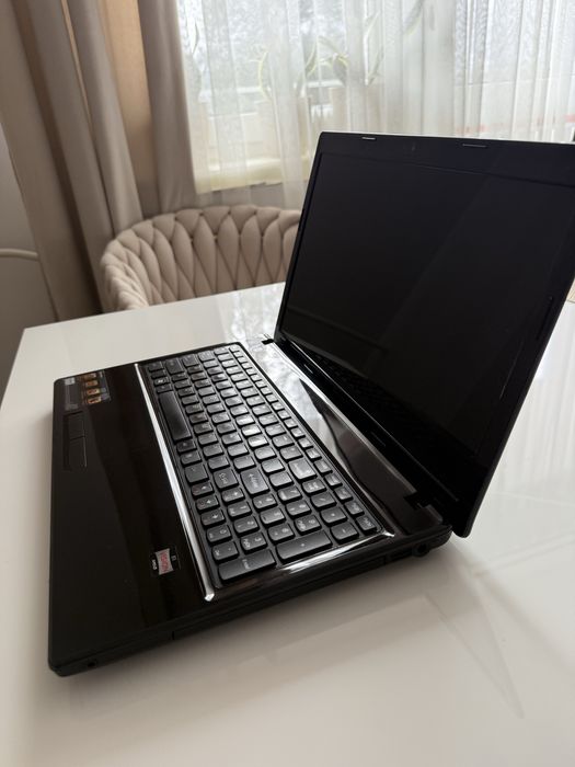 Laptop lenovo g585 Windows 10 Home