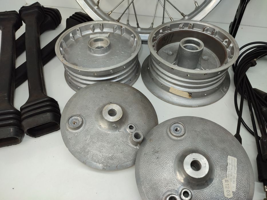 Fabrycznie nowe części DDR MZ ETZ 125 150