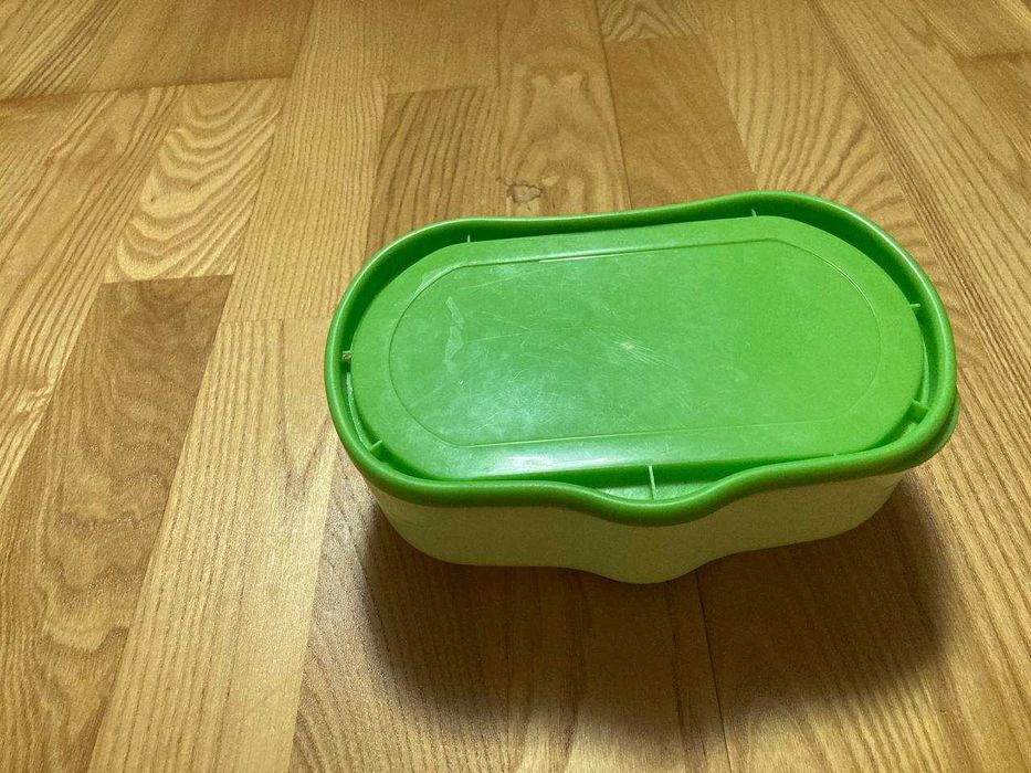 Диспенсер для вологих серветок