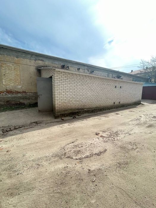 Продам капитальный гараж в Центре города