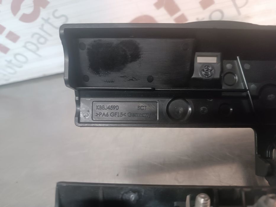 Caixa Fusíveis da Bateria AUDI A4 B8 - KB8J4590