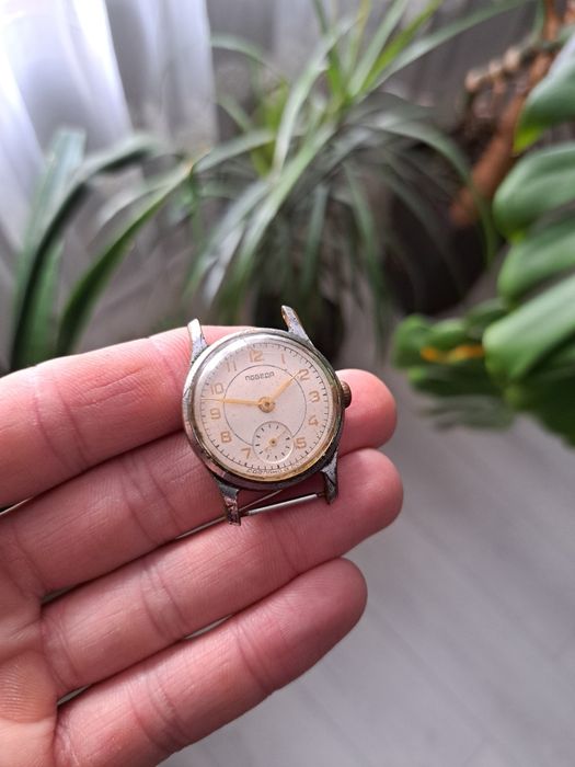 Радянські годинники Командирские Победа Луч СССР Disu IK 764 Quartz