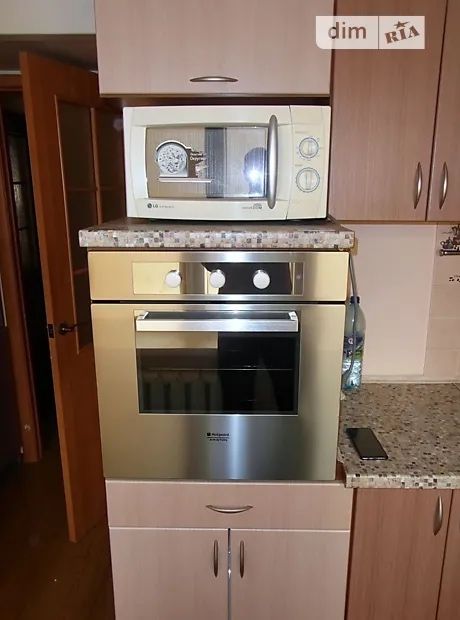Продам 1к квартиру на Гречанах