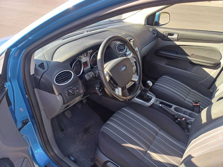 Автомобіль для сімї