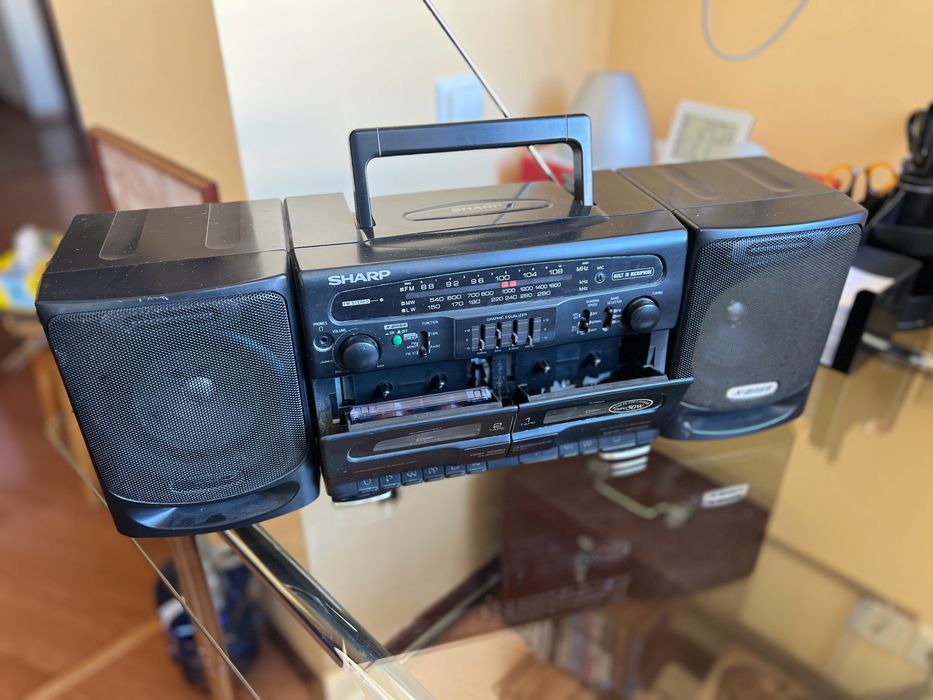 Sharp WF-900H(BK), двокасетна магнітола з радіо.