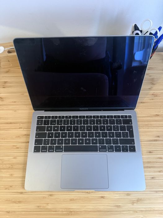 MacBook Air 13,3” (2019).