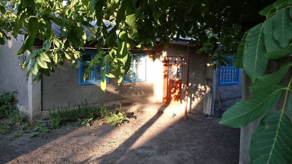 Продам хату біля річки