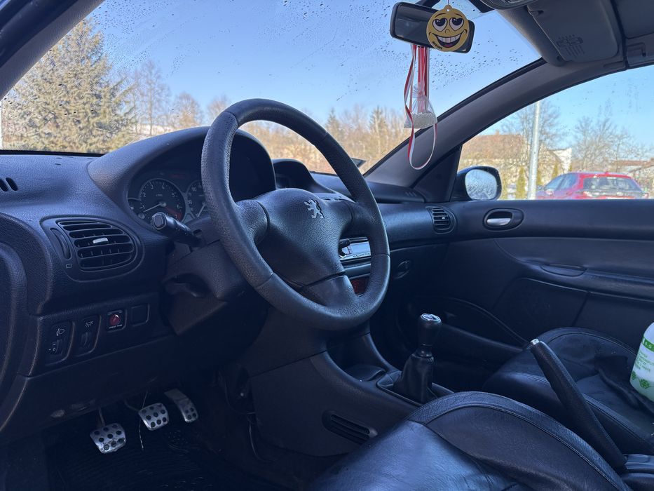 Peugeot 206cc 2.0 136KM 2001