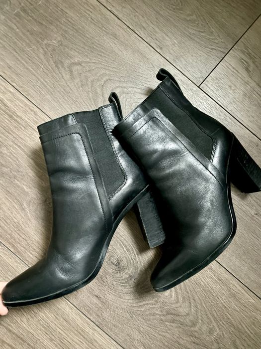 Ботильйони Massimo Dutti