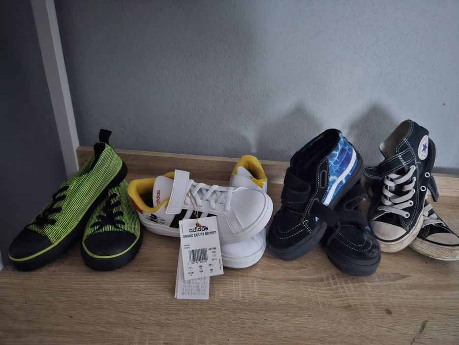 Adidas, vans, Reserved, conversy