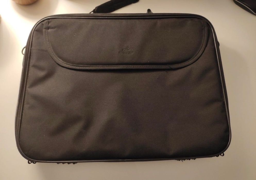 Laptop DELL Inspiron 3537