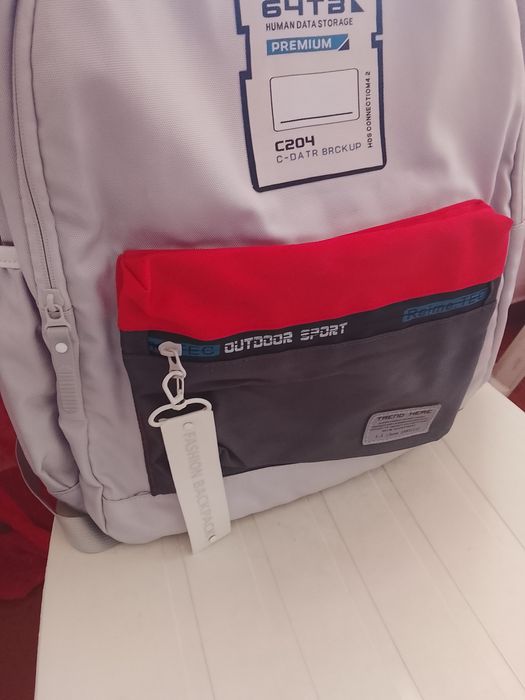 Mochila com vários repartimentos