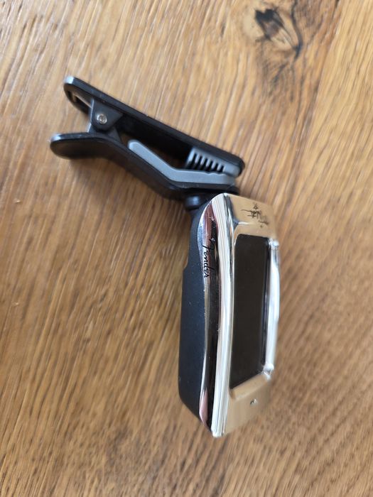 Stroik Tuner Fender