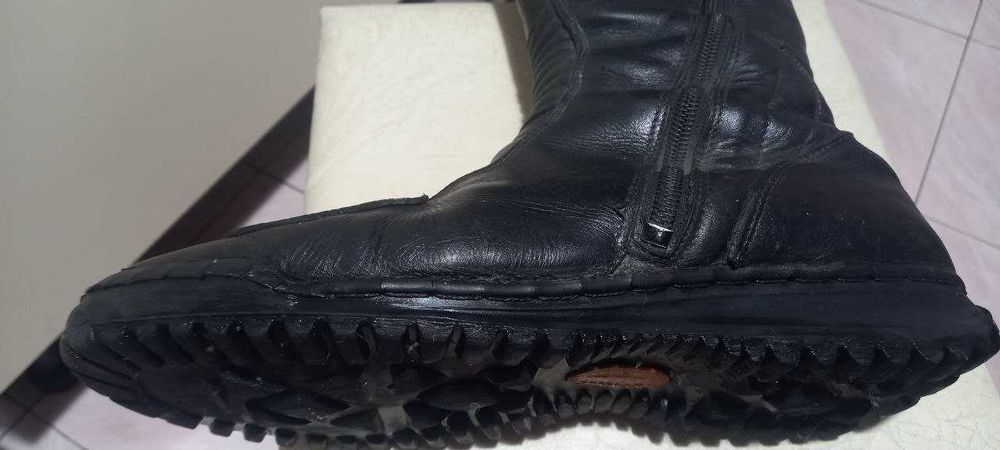 б.в. мотоботи 46р.  (Італія) якісні і зручні