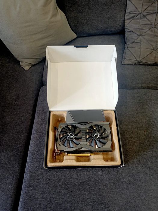 NVIDIA GeForce RTX 2060