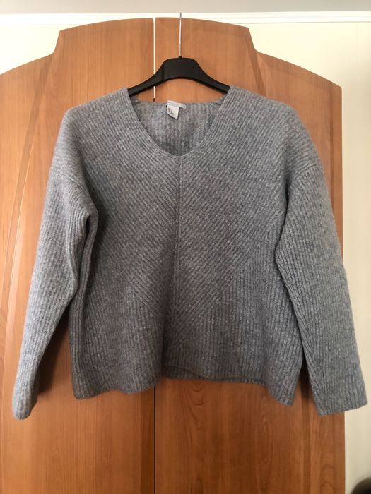 Kaszmirowy szary sweter z prążkowanej dzianiny 100% kaszmir H&M