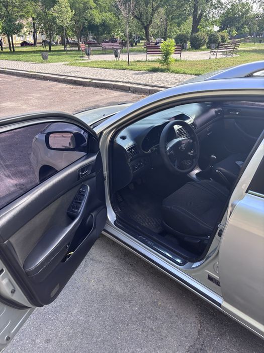 Toyota avensis 2.0