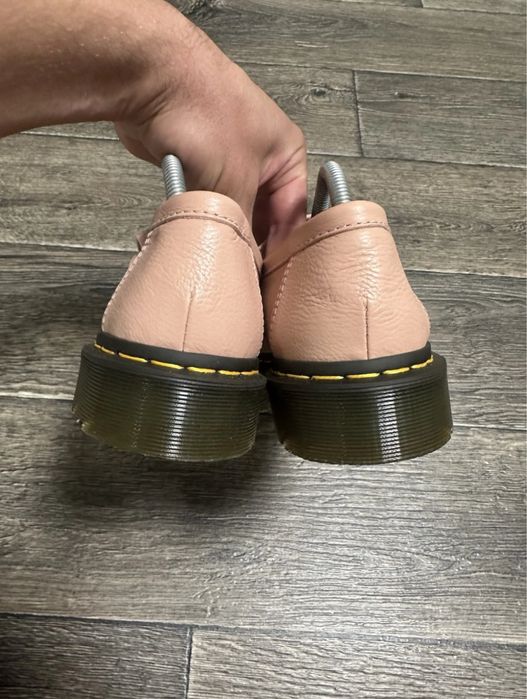 Лофери жіночі dr martens adrian