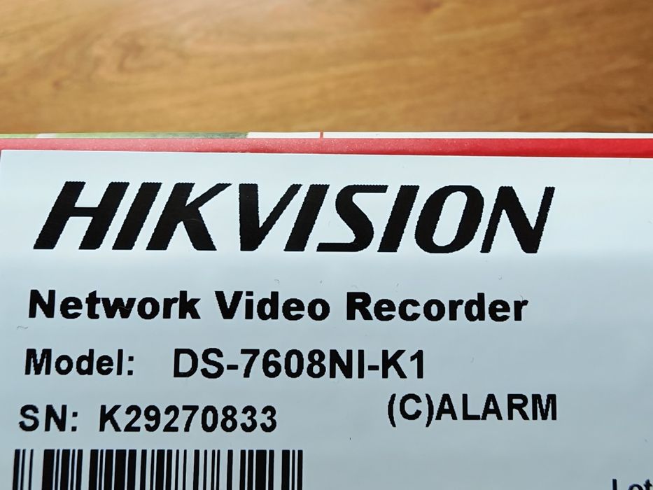 Rejestrator DS-7608NI-K1 (C) alarm Nówka