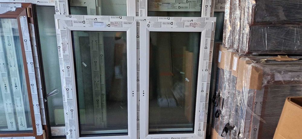 Okno PCV białe 3-szybowe, 7-komorowe wym. 1370x1250