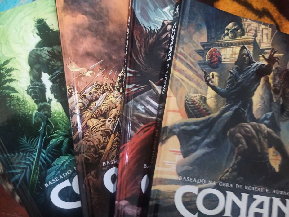 COLEÇÃO CONAN O CIMÉRIO - Pipoca e Nanquim  - Usado - como novo