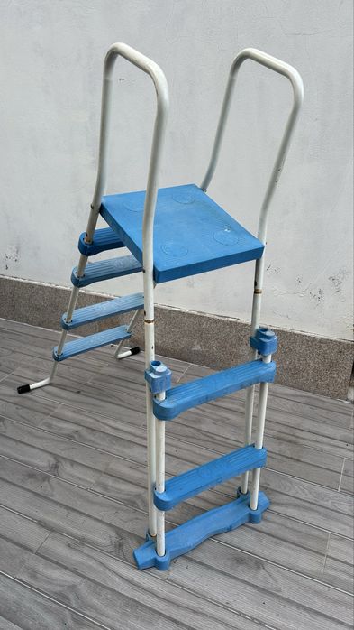 Escada para piscina