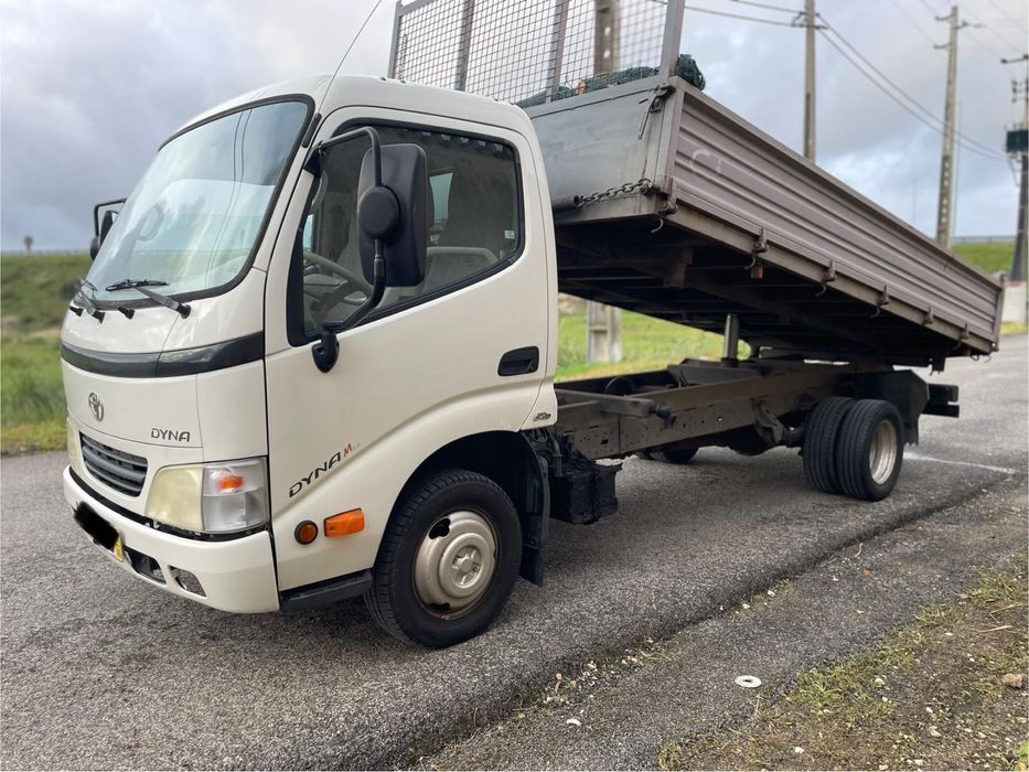 Toyota Dyna 3.0 D-4DViatura em perfeitas condicoes