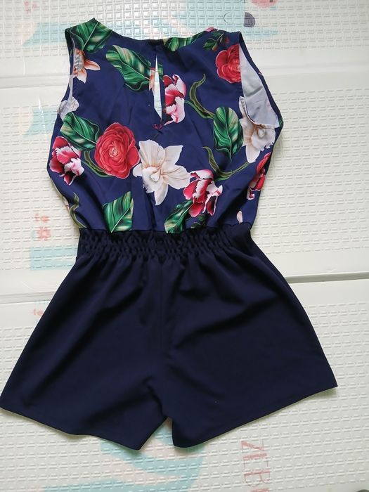 Комбінезон жіночий.