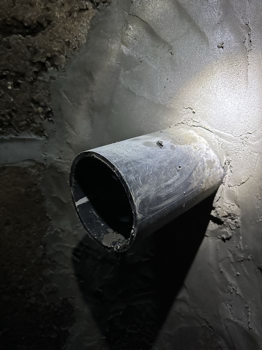 Заміна чавунного каналізаційного випуску