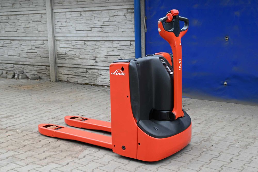 Paleciak elektryczny Linde T16 1600kg 2021 rok 2500mth Li-ion FHP 479