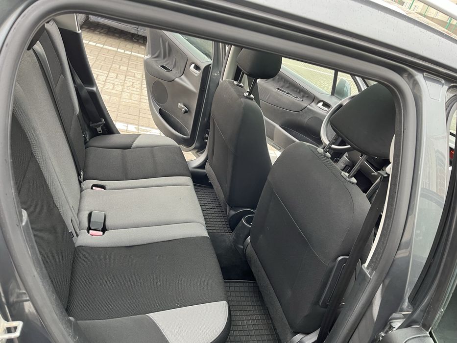 Продаю авто Peugeot 207